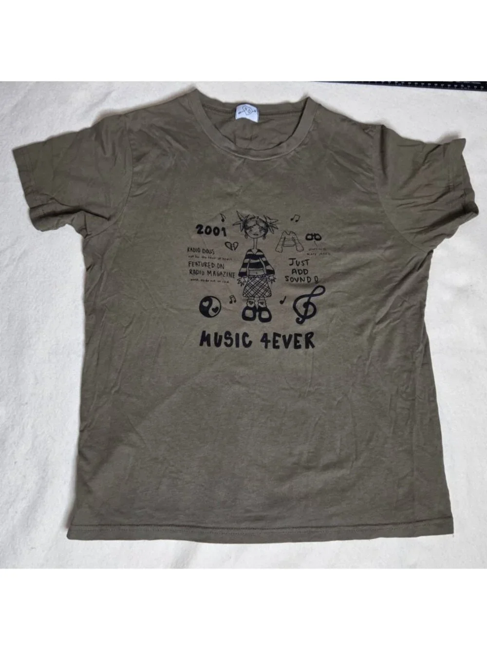 Radio Dolls Music 4Ever Graphic T-Shirt Olive Green Short Sleeve Crewneck 2001 D